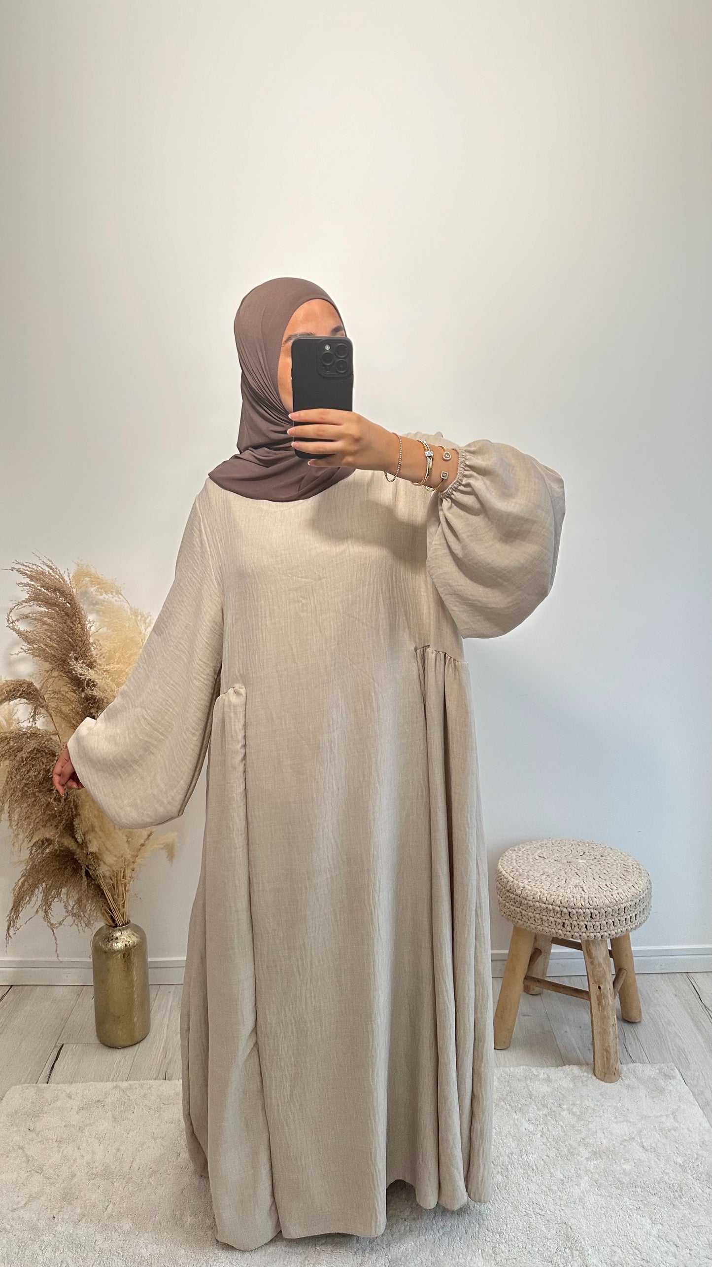 Abaya Mina