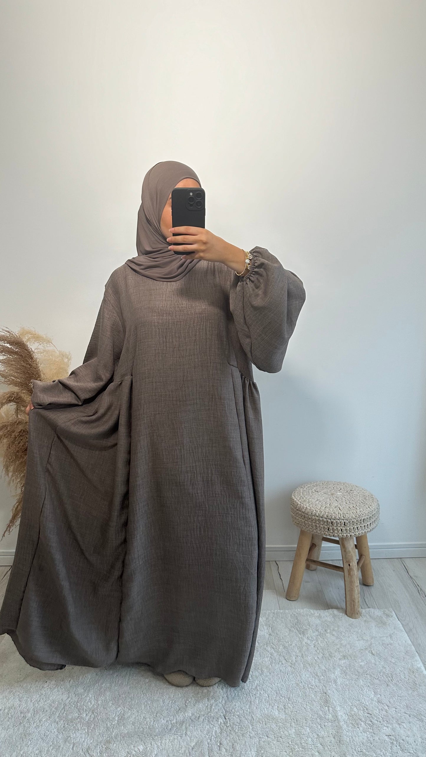 Abaya Mina